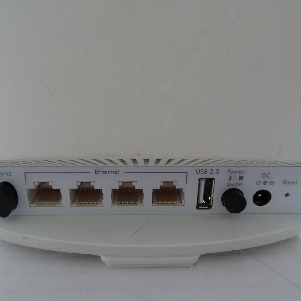 Orbi Netgear RBR50 Router and RBS50 Satellite x 2 Mesh WiFi - with power cords - Picture 10 of 14